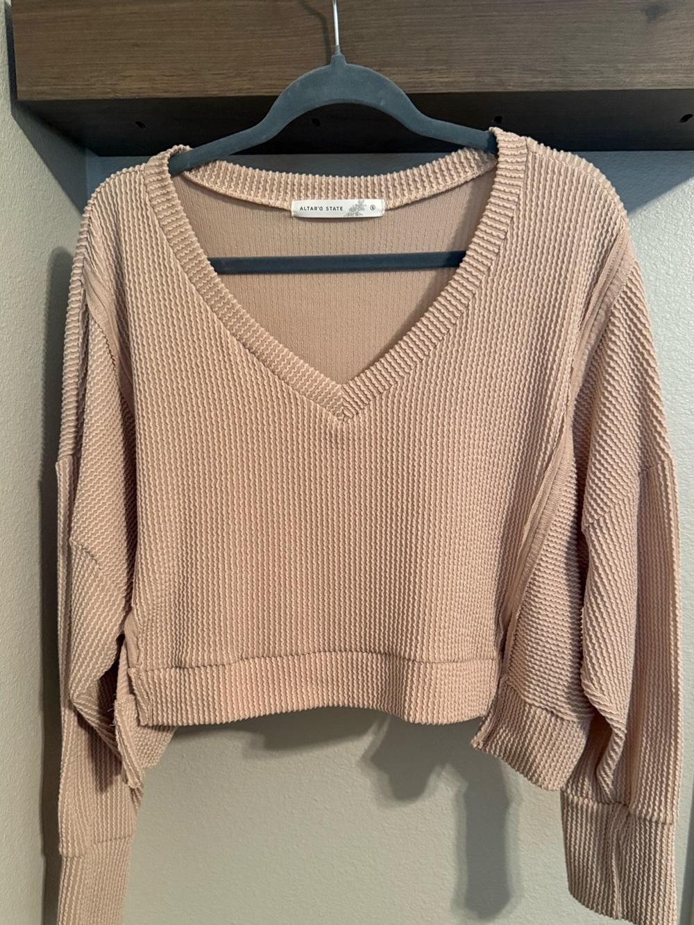 Altar'd State Dusty Rose V-Neck Cropped Knit Sweater